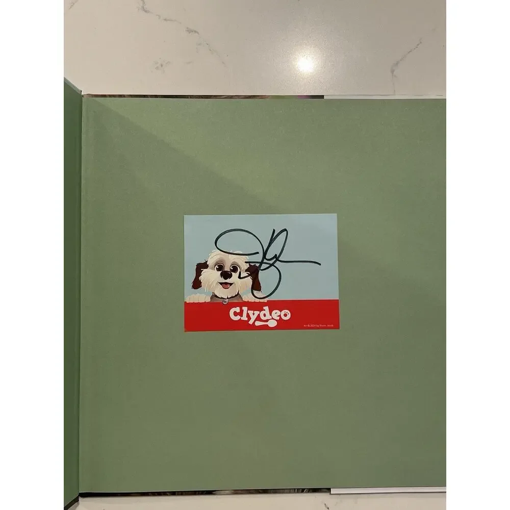 Jennifer Aniston SIGNED BOOK Clydeo Takes a Bite Out of Life Autographed #2
